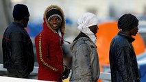 Sea Watch a Catania: i 47 migranti sono sbarcati dopo 13 giorni in mare