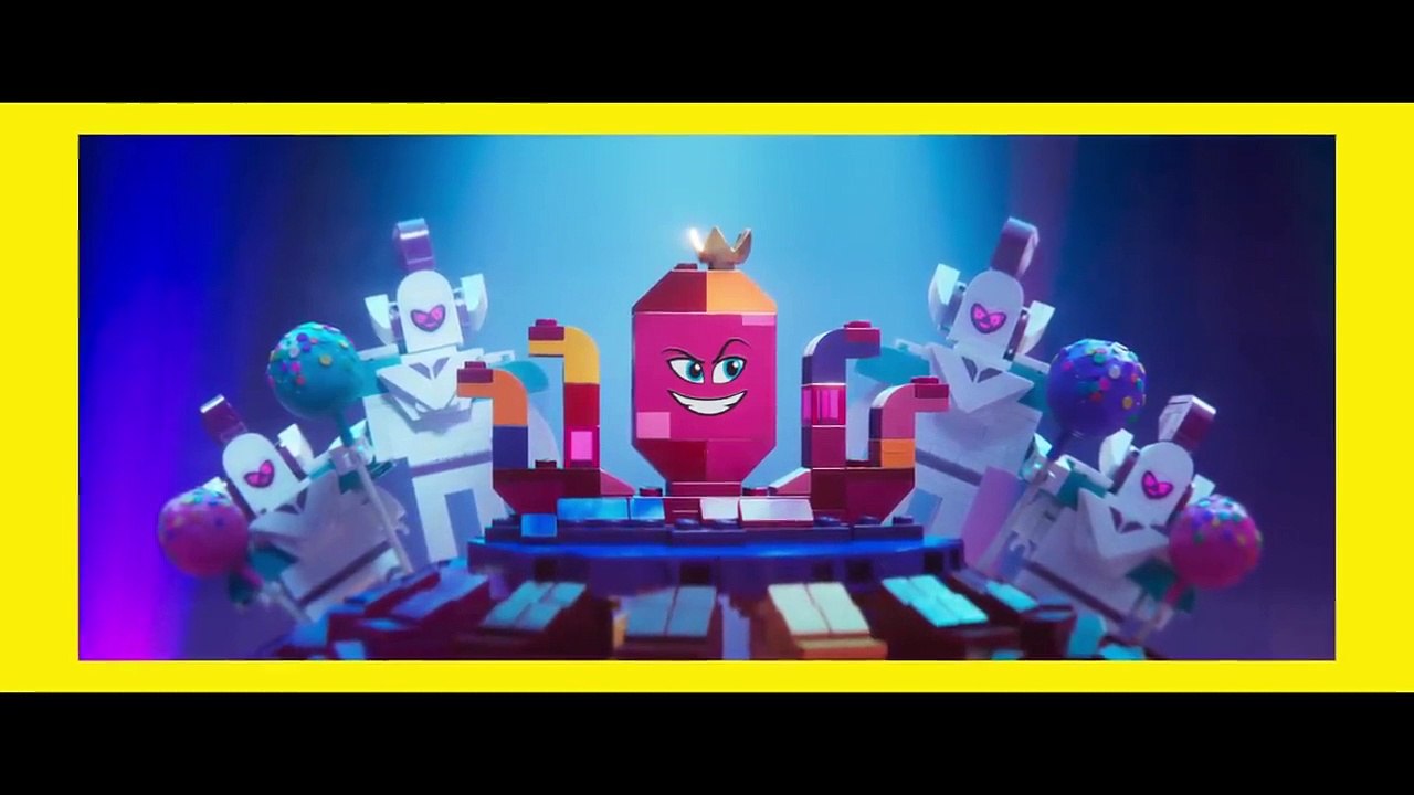 LEGO Sean Evans Interviews Queen Watevra Wa'Nabi | Hot Ones