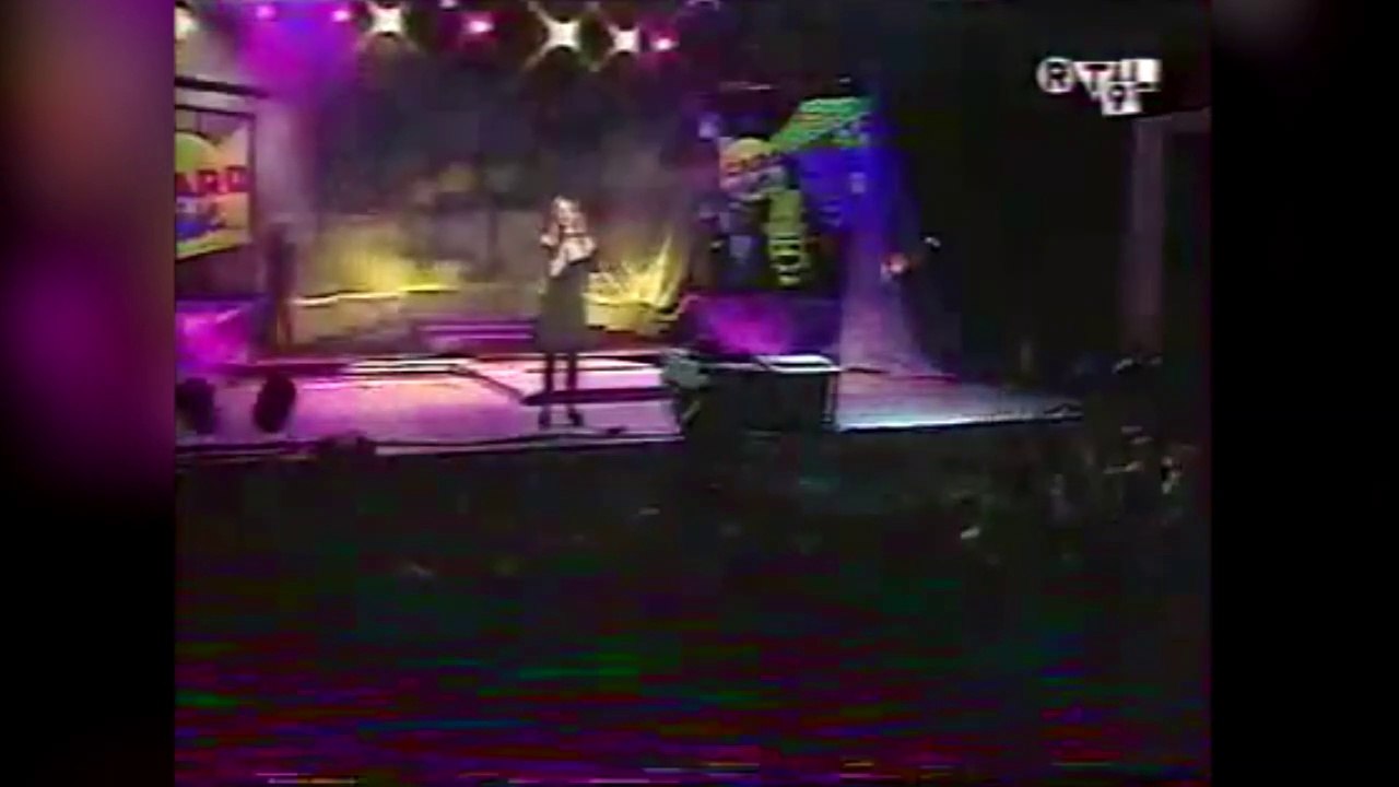 Pauline Ester - Oui je l'adore (sur scène - 1990 )