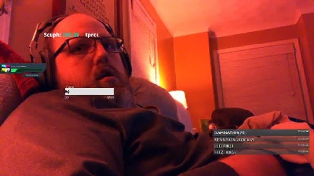 Streamer Takes Long Nap, Wakes up to 200 Viewers