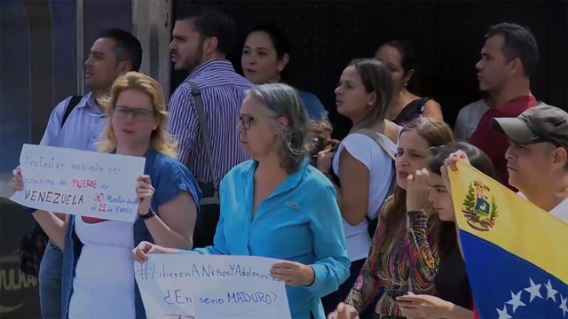 الأزمة السياسية بفنزويلا تفاقم الأوضاع الاقتصادية والاجتماعية