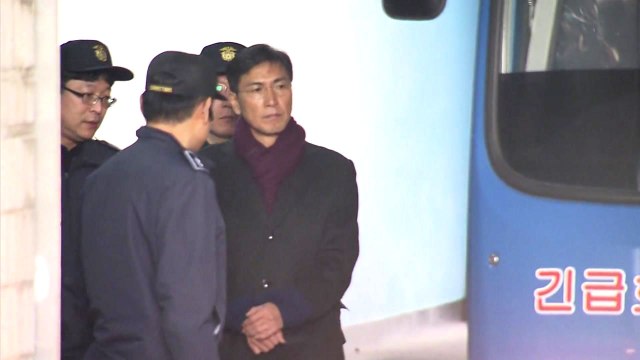 안희정, 2심 징역 3년 6개월·법정구속...1심 무죄 뒤집혀 / YTN