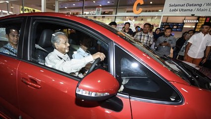 PM makes surprise visits on FT Day