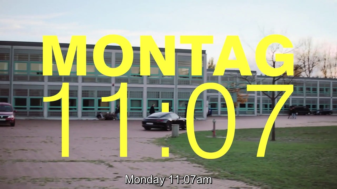 S02E01 C1 - She's into him ❤