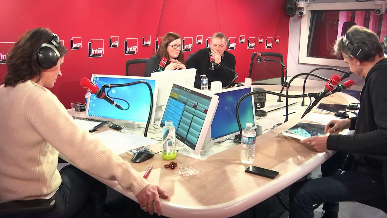 Comment les JT de TF1 et France 2 traitent de la "Loi alimentation" de façon totalement opposée ? La Chronique de Bruno Donnet
