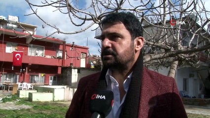 Askere uğurlanırken kazada ölen gencin evine Türk Bayrağı asıldı