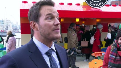Chris Pratt plays with Lego versions of himself!