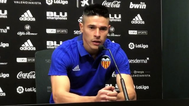Presentación de Roncaglia como Nuevo Fichaje del Valencia CF
