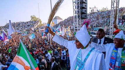 Nigeria: Buhari defends his first term in office in a rally