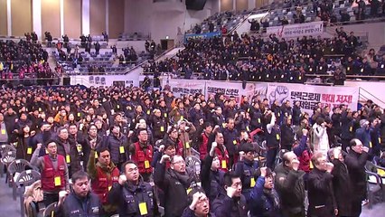 탄력 근로·최저임금 대립...2월 노정 관계 고비 / YTN