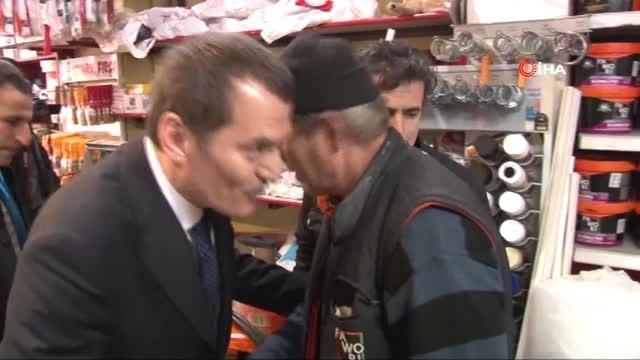 AK Parti Zeytinburnu Adayı Arısoy, Esnafla Çocukluk Anılarını Paylaştı