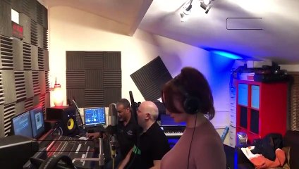 Amazing Singer Helen Fulthorpe!