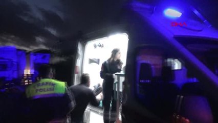 Düzce Tır, Emniyet Şeridinde Duran Bir Başka Tır'a Çarptı: 3 Yaralı