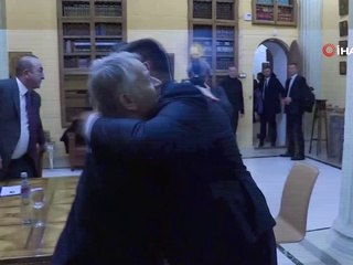 - Bakan Çavuşoğlu Kırım Tatar Türklerinin lideri Kırımoğlu ile görüştü