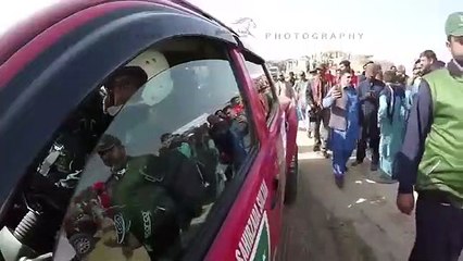 Descargar video: Sahibzada Sultan,Toyota Tacoma, Qualifying  Thal OffRoad Rally 2017