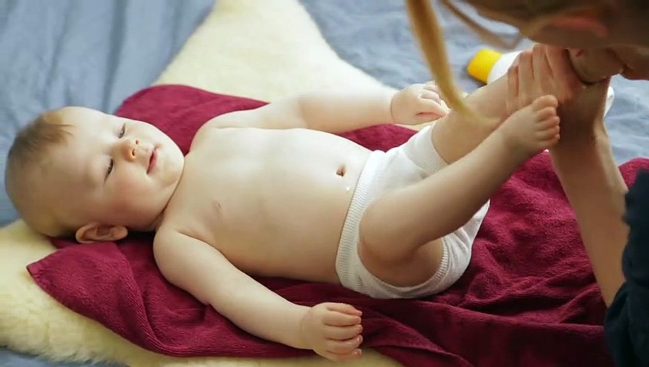 Pflege & Ausstattung - Baby 1x1: Babymassage