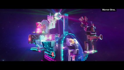 Tiffany Haddish & Will Arnett sing catchy songs