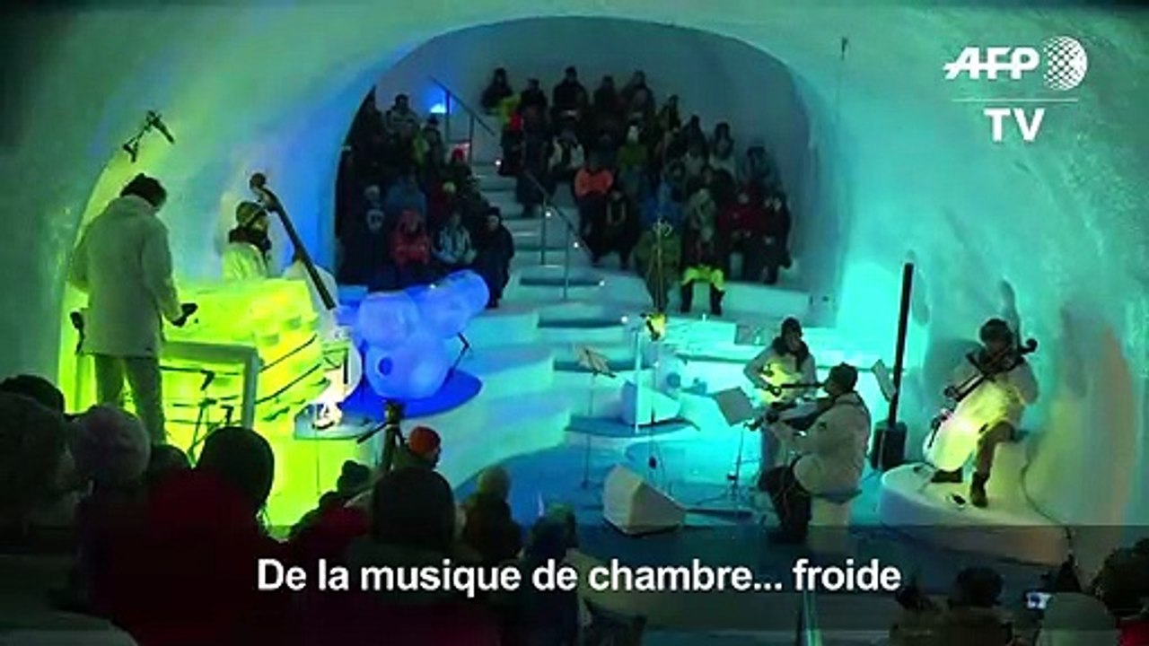 Dans un igloo des Alpes italiennes, de la musiq...