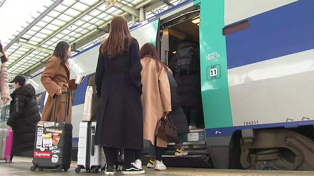 "정겨운 고향 가는 길"...설레는 발걸음 / YTN