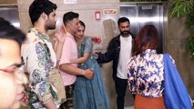Akshay Kumar Twinkle Khanna, Anand Ahuja, Janhvi Kapoor At Ek Ladki Ko Dekha Toh Aisa Laga Screening