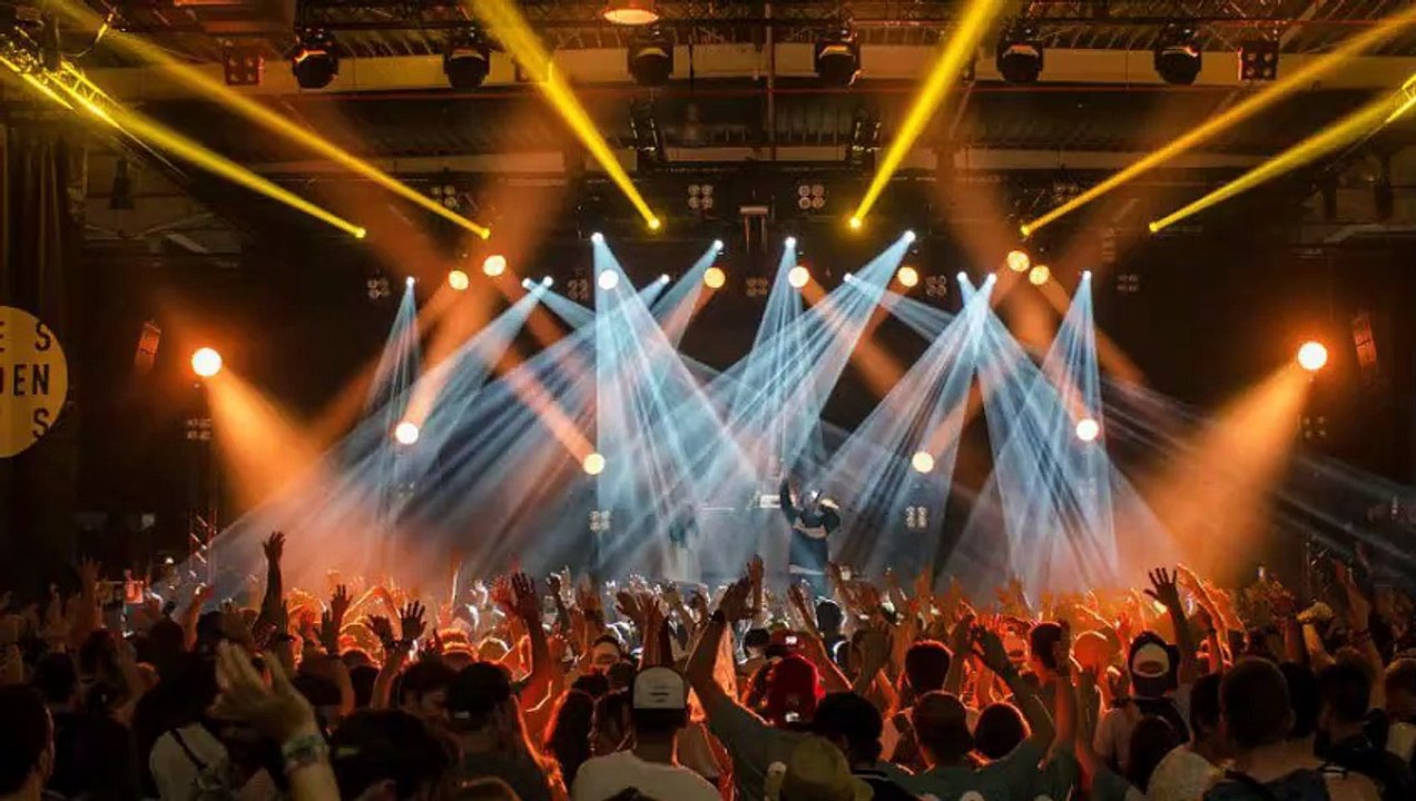 Dwayne Cross | Music Live Concerts- A Room of Entertainment!