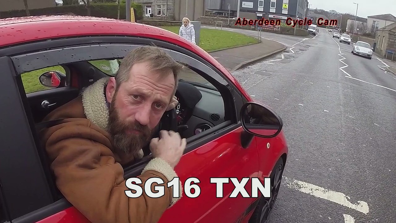 SG16TXN - Manchild fails overtake and starts shouting abuse - Berryden Road, Aberdeen