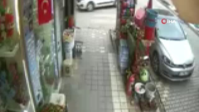 Şener Şen'in Efsane Filmi Çıplak Vatandaş Gerçek Oldu.