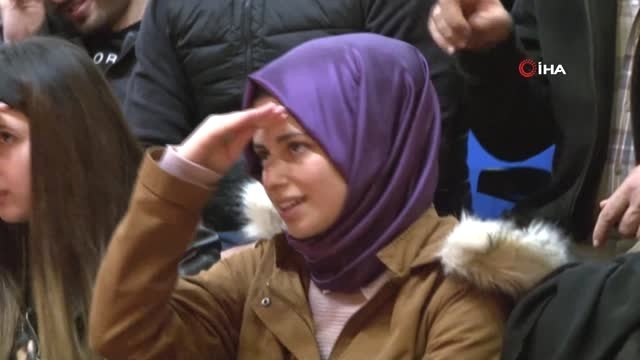 2053 İşitme Engelli, İşaret Dili ile 'İstiklal Marşı' Okuyacak