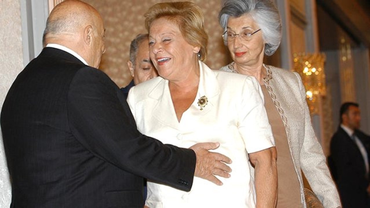 KKTC Kurucu Cumhurbaşkanı Merhum Rauf Denktaş'ın Eşi Hayatını Kaybetti