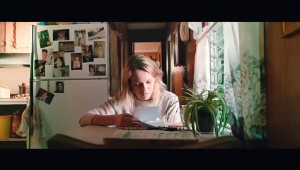 Don't Come Back from the Moon (2017) Fragman