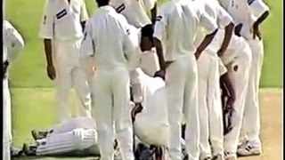 Shoaib Akhtar brutal bouncer to Gary Kirsten 1st test at Lahore