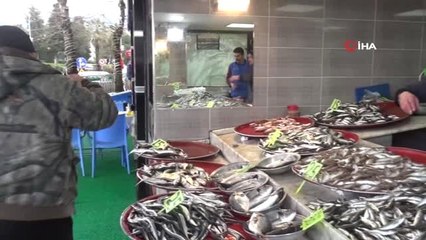 Fiyatından Dert Yansa da Vatandaşın Tercihi Balıktan Yana