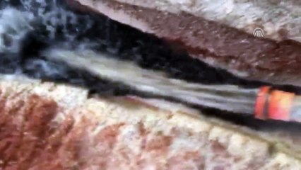 Siirt'te termal su sondajında petrole rastlanması sevinçle karşılandı