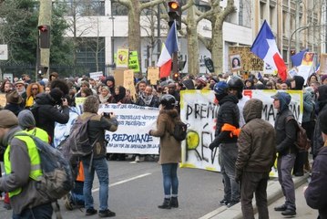 Sarı Yelekliler Yine Sokaklarda