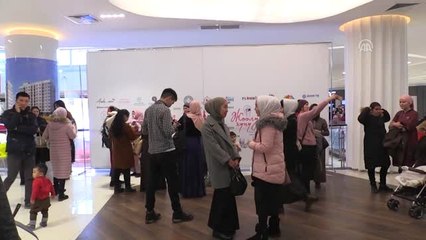 Kırgızistan'da Dünya Başörtüsü Günü