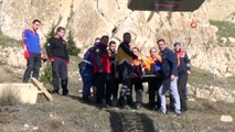 Kayalıklardan atladı, yaralı kurtuldu