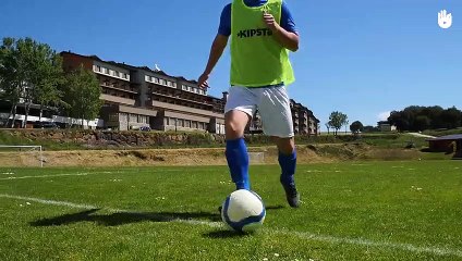 Exercice de contrôle du ballon pour améliorer sa technique