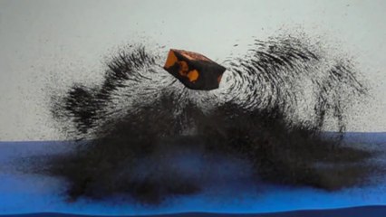 Les effets d'un aimant sur de la poudre d'aluminium !
