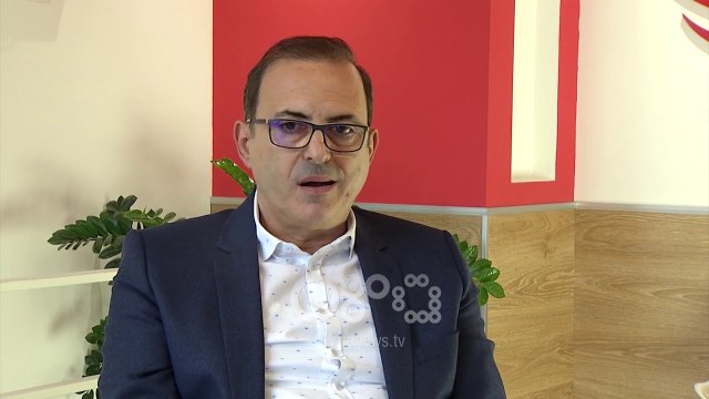 Ora News - 'Sofra Tiranase', tradita e këngës dhe valles popullore në 11 shkurt