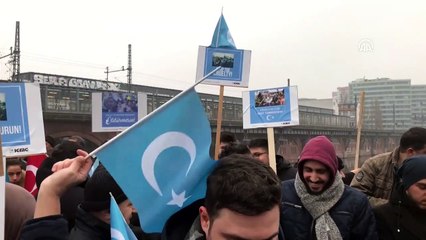Çin'in Sincan politikaları protesto edildi - BERLİN