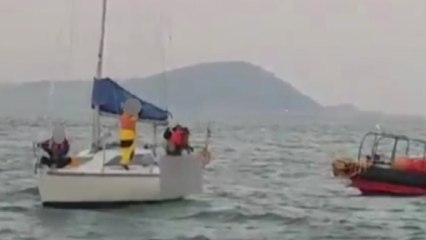 부산 청사포 인근 해상서 요트 표류...승선원 9명 구조 / YTN