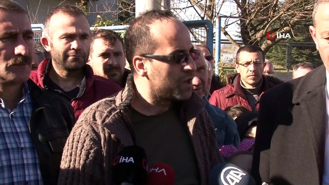 5 aydır maaş alamayan işçiler, çocukları ile fabrika önünde eylem yaptı