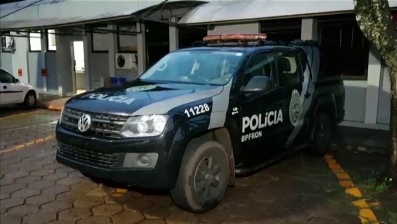 Homens são flagrados com R$ 30 mil em equipamentos de iluminação