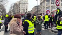 Enfrentamientos entre “chalecos amarillos” y policía en Francia