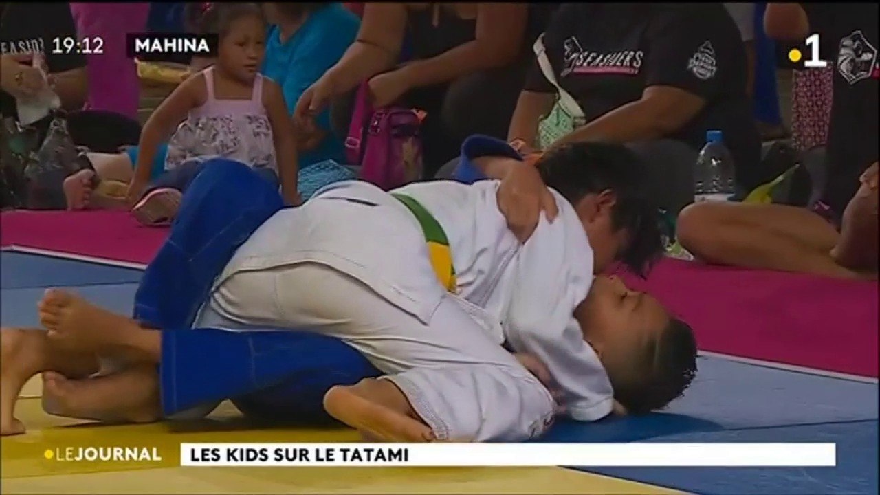 Les kids sur le tatami