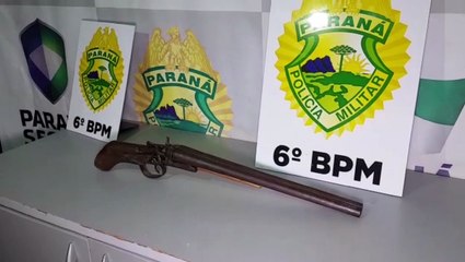 Polícia Militar UPS Santa Cruz apreende homem com arma de fogo