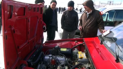 İkinci el otoya bakan çok alan yok