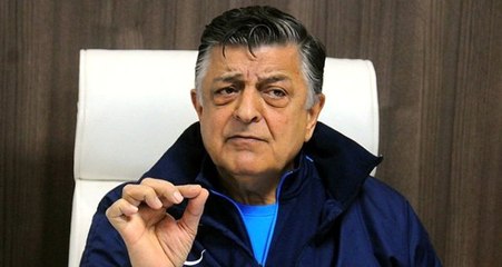 Descargar video: Adana Demirspor, Yılmaz Vural'la Yollarını Ayırdı