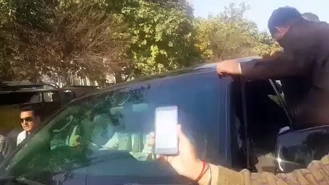 maryam nawaz arrived at services hospital to meet Nawaz sharif