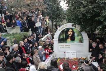 Barış Manço Mezarı Başında Anıldı